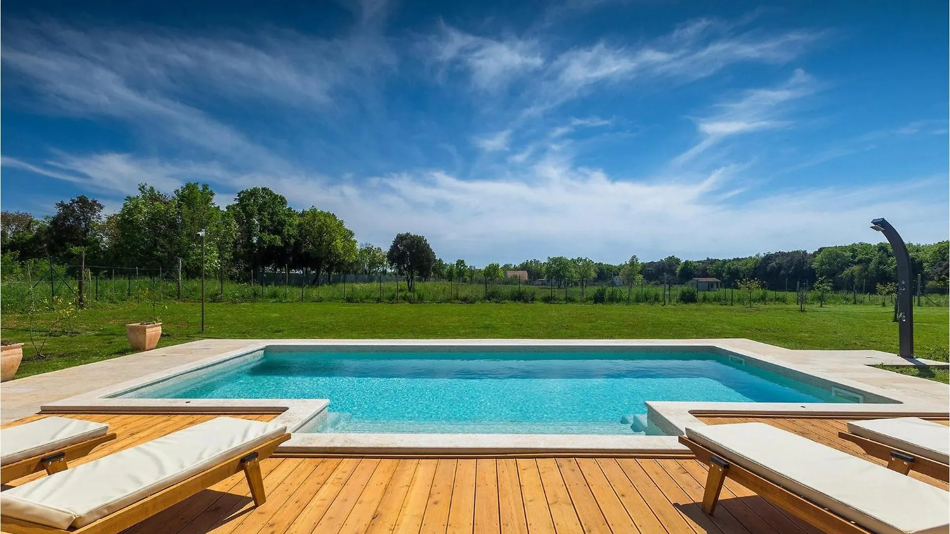 Villa Campagna Pula 0*,  Croatia